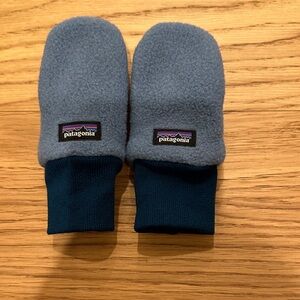 Patagonia Kids' fleece mittens 3-6mo